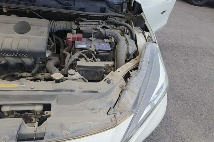 Used Nissan Lannia 2016 1.6L CVT Cool Edition Engine Bay Left