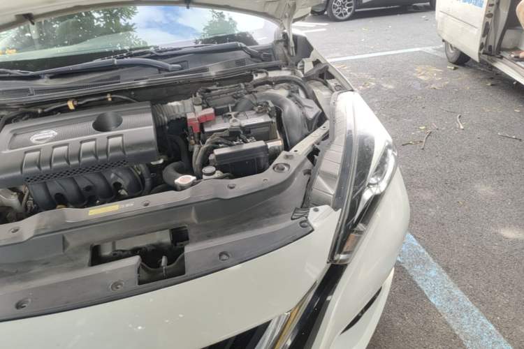 Used Nissan Lannia 2016 1.6L CVT Smart Cool Edition Engine Bay Left