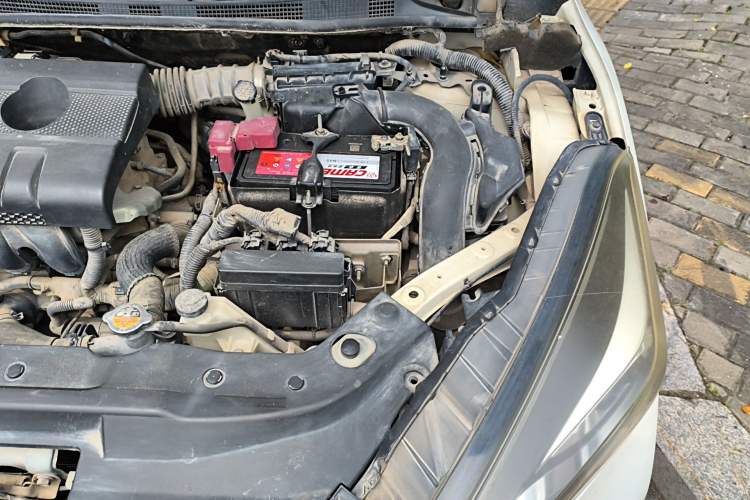 Used Nissan Lannia 2016 1.6L Manual Cool Edition Engine Bay Left