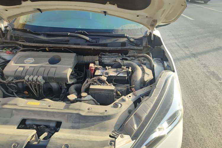 Used Nissan Lannia 2016 1.6L CVT Smart Cool Edition Engine Bay Left