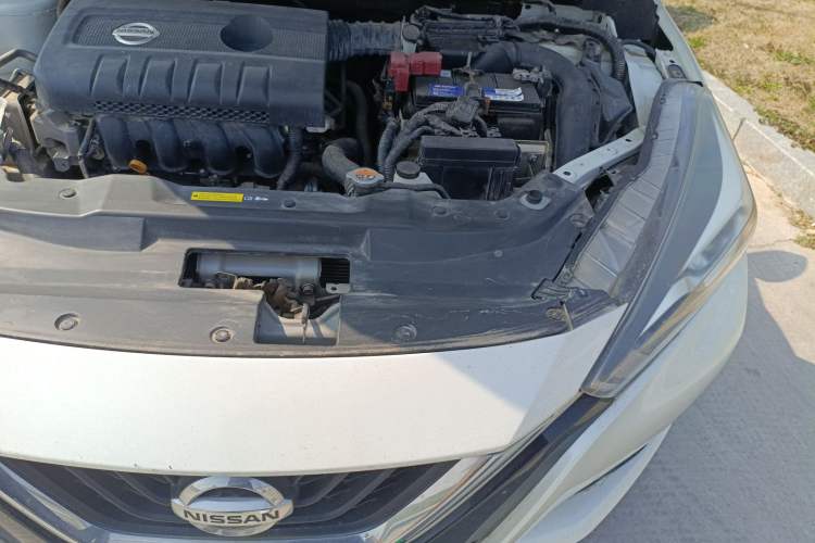 Used Nissan Lannia 2016 1.6L CVT Cool Edition Engine Bay Left