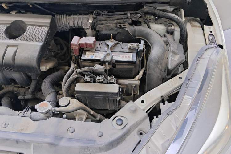 Used Nissan Lannia 2016 1.6L Manual Cool Edition Engine Bay Left