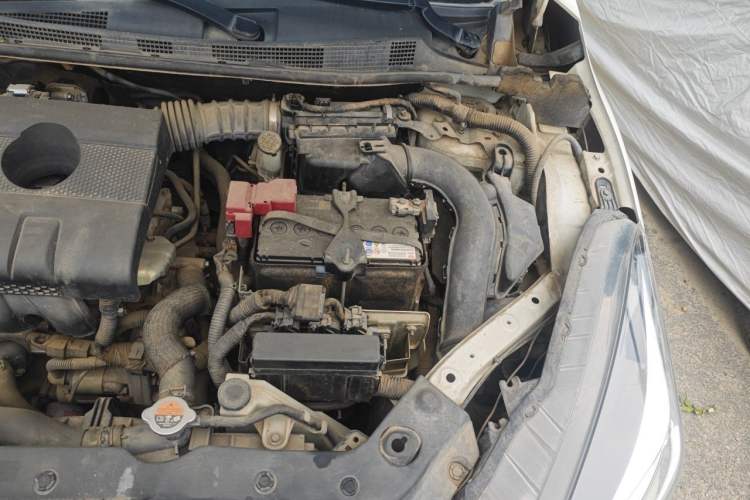 Used Nissan Lannia 2016 1.6L CVT Smart Cool Edition Engine Bay Left
