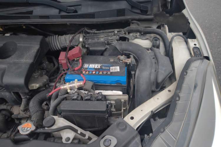 Used Nissan Lannia 2016 1.6L CVT Smart Cool Edition Engine Bay Left