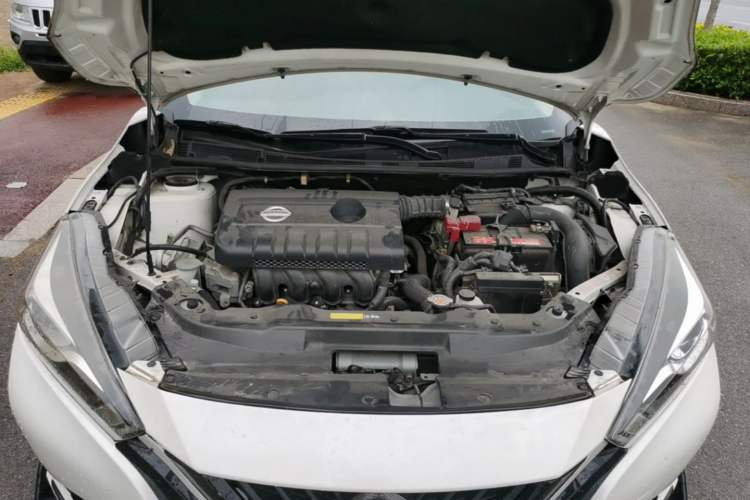 Used Nissan Lannia 2016 1.6L CVT Cool Edition Engine Bay