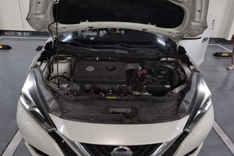 Used Nissan Lannia 2016 1.6L CVT Smart Cool Edition Engine Bay