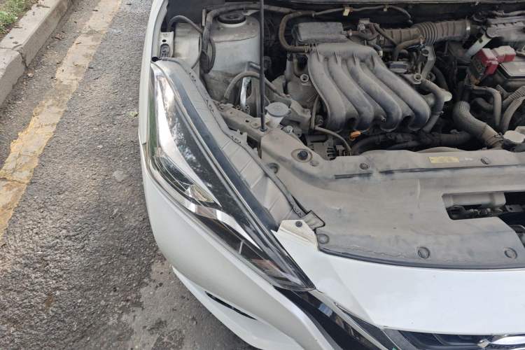 Used Nissan Lannia 2016 1.6L CVT Smart Cool Edition Engine Bay Right