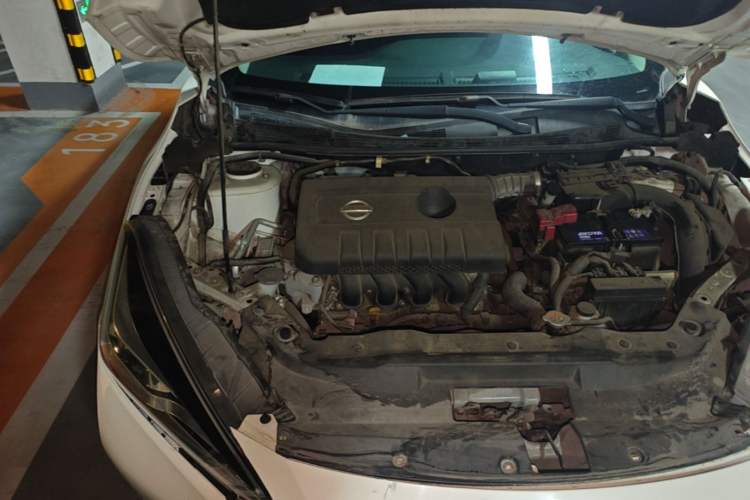 Used Nissan Lannia 2016 1.6L CVT Cool Edition Engine Bay Right
