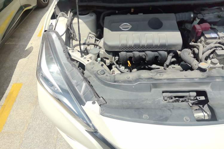 Used Nissan Lannia 2016 1.6L CVT Smart Cool Edition Engine Bay Right