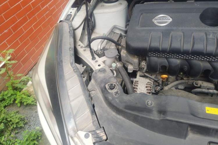 Used Nissan Lannia 2016 1.6L CVT Smart Cool Edition Engine Bay Right