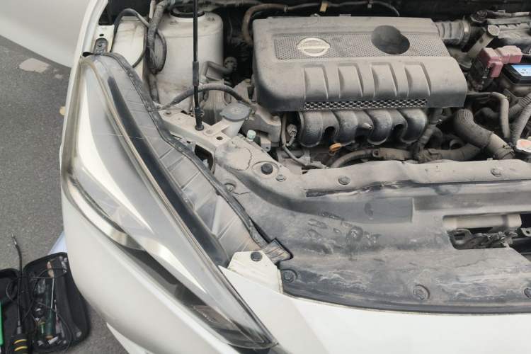 Used Nissan Lannia 2016 1.6L CVT Cool Edition Engine Bay Right