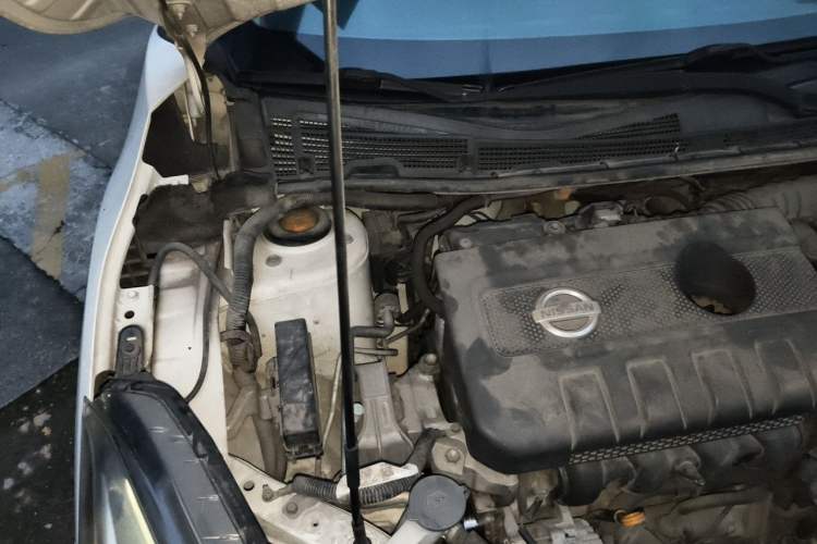 Used Nissan Lannia 2016 1.6L CVT Smart Cool Edition Engine Bay Right