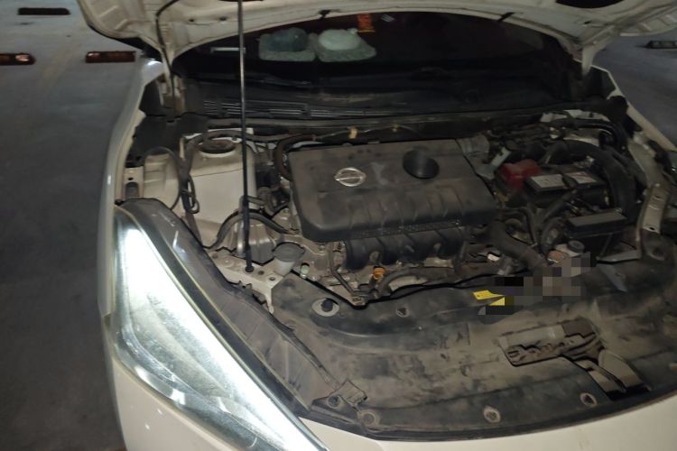 Used Nissan Lannia 2016 1.6L Manual Cool Edition Engine Bay Right