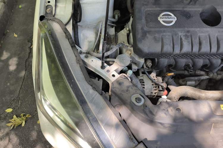 Used Nissan Lannia 2016 1.6L CVT Cool Edition Engine Bay Right