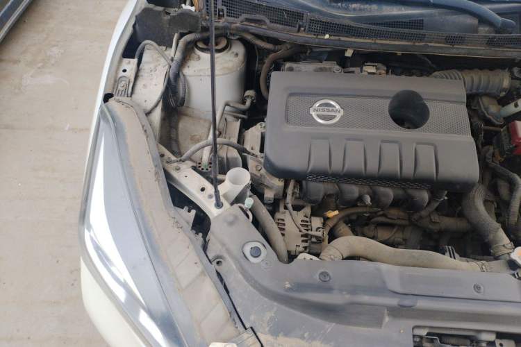 Used Nissan Lannia 2016 1.6L CVT Cool Edition Engine Bay Right