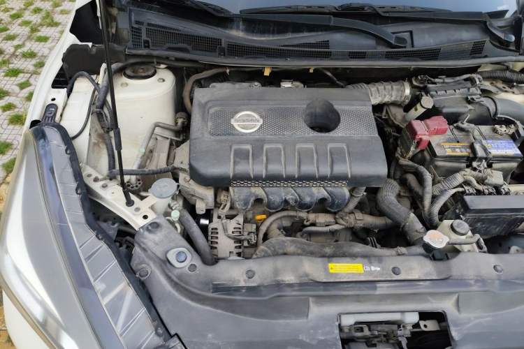 Used Nissan Lannia 2016 1.6L CVT Cool Edition Engine Bay Right