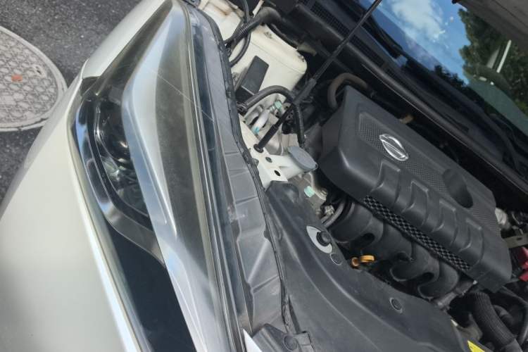Used Nissan Lannia 2016 1.6L CVT Smart Cool Edition Engine Bay Right