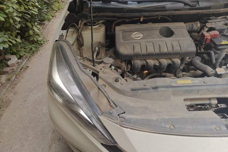 Used Nissan Lannia 2016 1.6L CVT Cool Edition Engine Bay Right