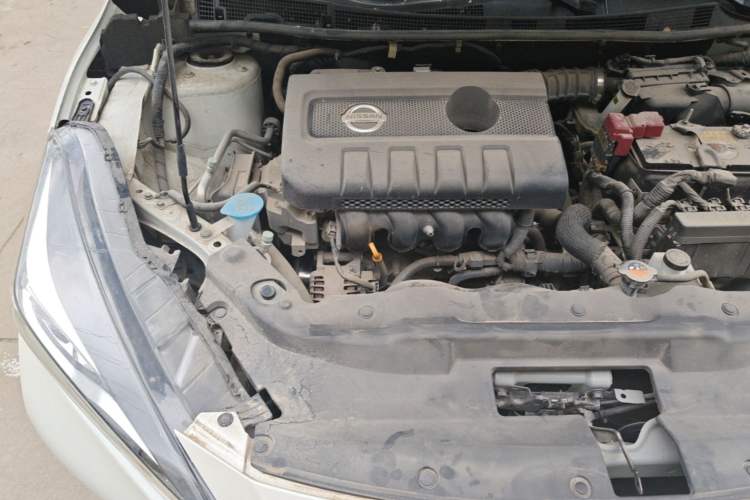 Used Nissan Lannia 2016 1.6L CVT Cool Edition Engine Bay Right
