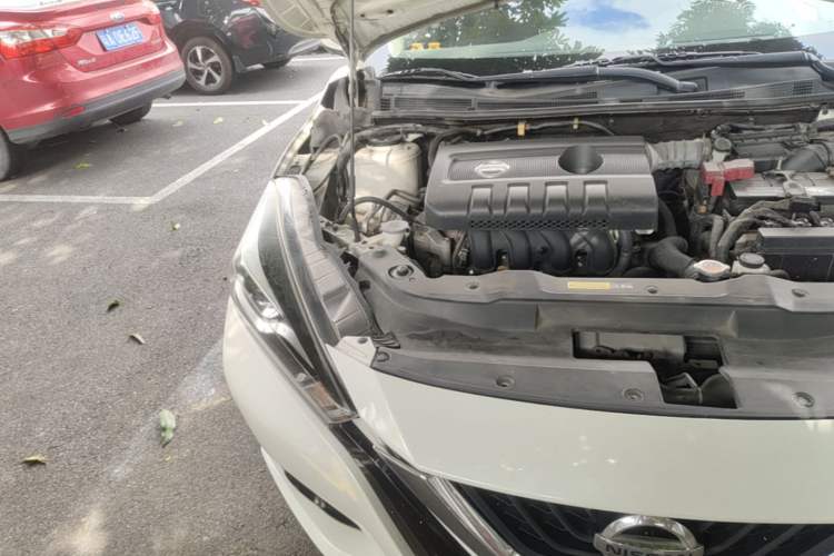 Used Nissan Lannia 2016 1.6L CVT Smart Cool Edition Engine Bay Right