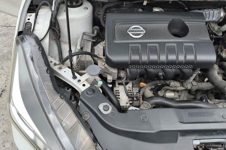 Used Nissan Lannia 2016 1.6L CVT Smart Cool Edition Engine Bay Right