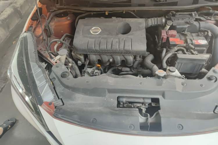 Used Nissan Lannia 2016 1.6L CVT Smart Cool Edition Engine Bay Right