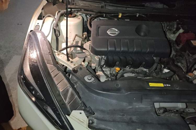 Used Nissan Lannia 2016 1.6L CVT Smart Cool Edition Engine Bay Right