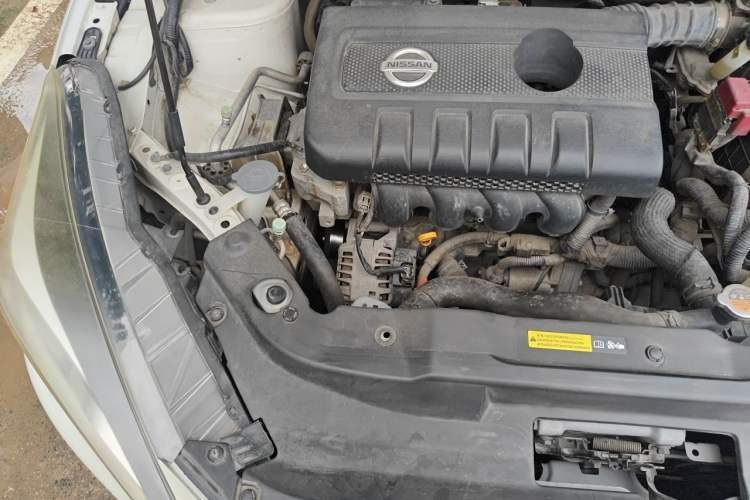 Used Nissan Lannia 2016 1.6L CVT Cool Edition Engine Bay Right