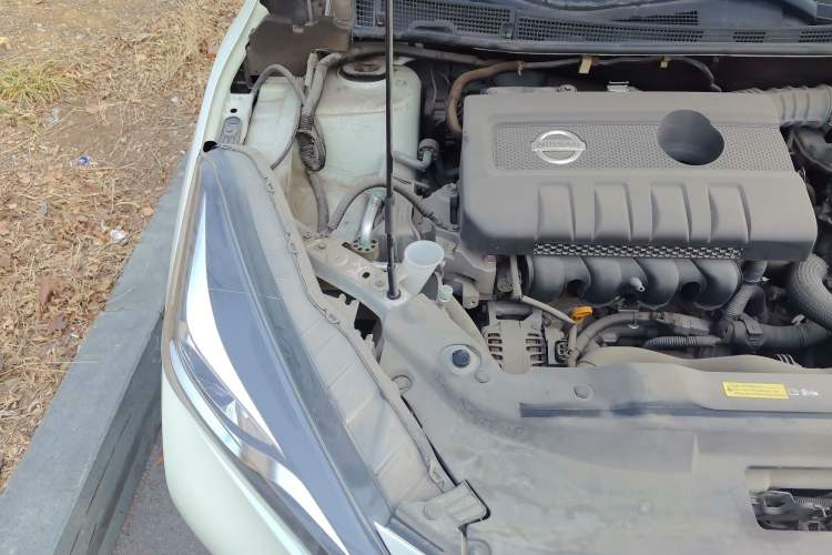 Used Nissan Lannia 2016 1.6L CVT Smart Cool Edition Engine Bay Right