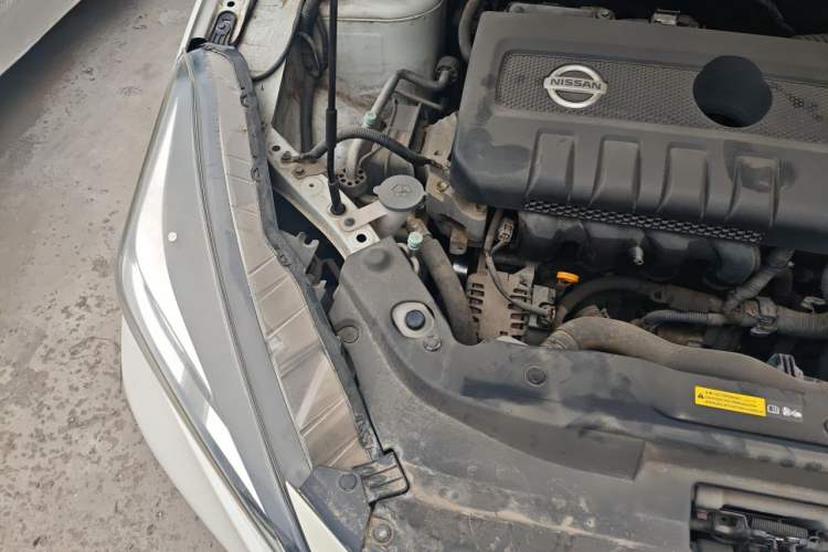 Used Nissan Lannia 2016 1.6L CVT Smart Cool Edition Engine Bay Right