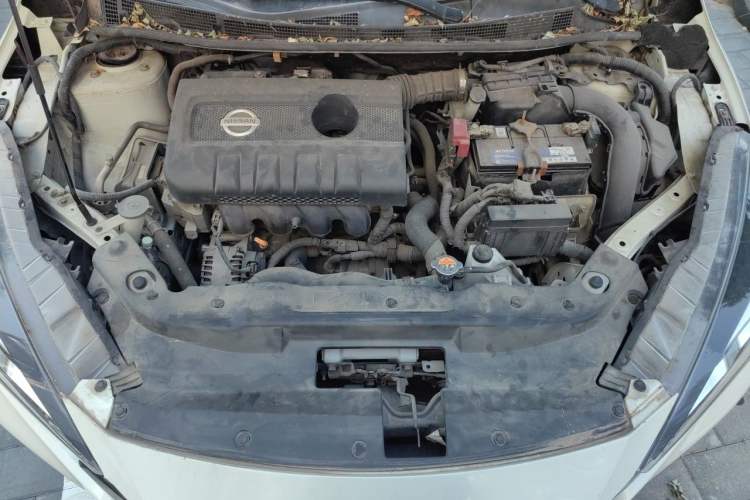 Used Nissan Lannia 2016 1.6L CVT Smart Cool Edition Engine Bay