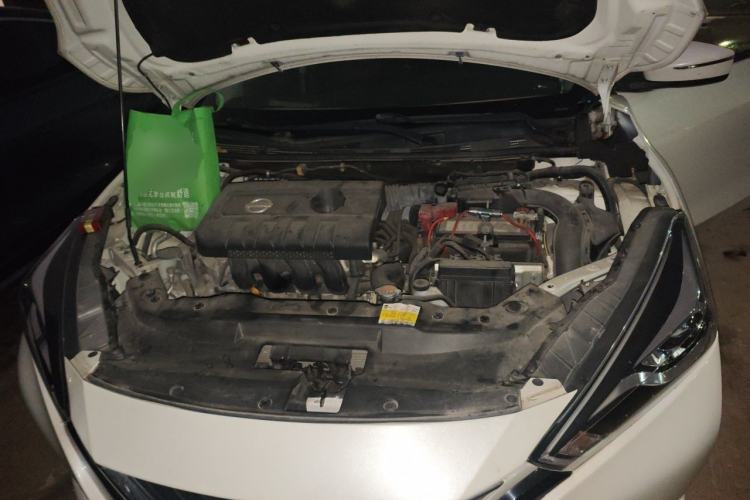Used Nissan Lannia 2016 1.6L CVT Cool Edition Engine Bay