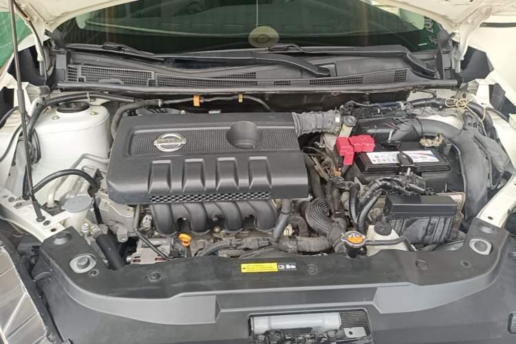 Used Nissan Lannia 2016 1.6L CVT Smart Cool Edition Engine Bay
