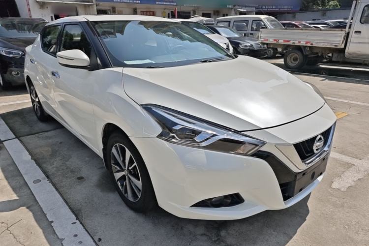 Used Nissan Lannia 2016 1.6L Manual Cool Edition Exterior 1
