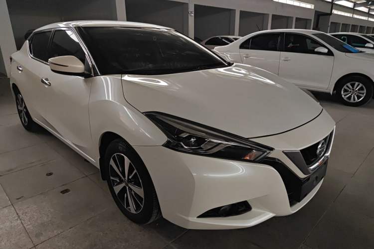 Used Nissan Lannia 2016 1.6L Manual Cool Edition Exterior 2