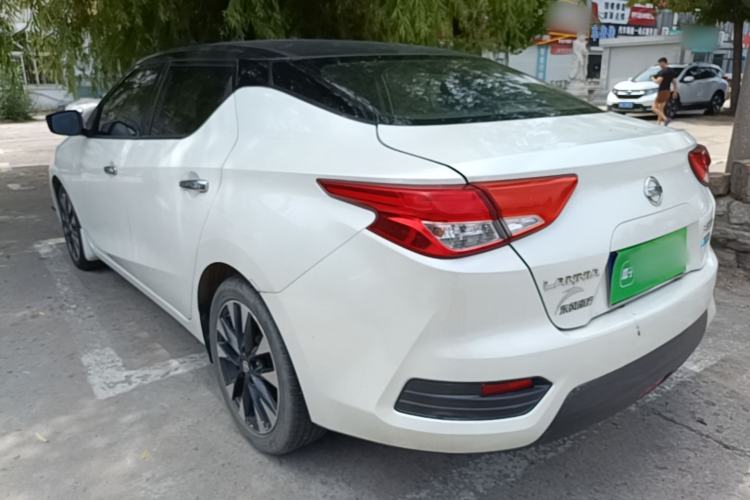 Used Nissan Lannia 2016 1.6L CVT Smart Cool Edition Exterior 2