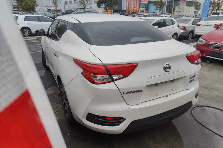 Used Nissan Lannia 2016 1.6L CVT Cool Edition Exterior 2