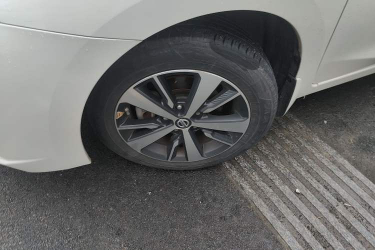 Used Nissan Lannia 2016 1.6L CVT Cool Edition Exterior 4