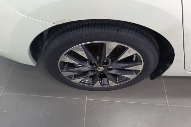 Used Nissan Lannia 2016 1.6L CVT High-Energy Version Exterior 5