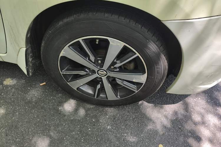 Used Nissan Lannia 2016 1.6L CVT Cool Edition Exterior 7