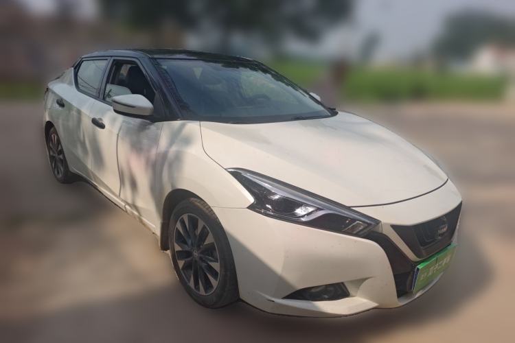 Used Nissan Lannia 2016 1.6L CVT Smart Cool Edition Front Right 45 Deg
