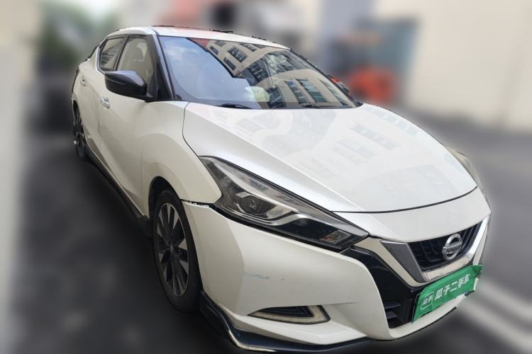 Used Nissan Lannia 2016 1.6L CVT Smart Edition Front Right 45 Deg
