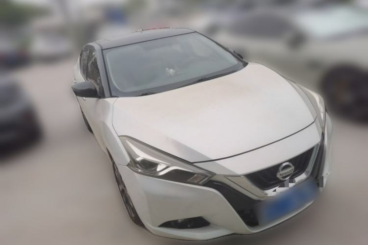 Used Nissan Lannia 2016 1.6L CVT Smart Edition Front Right 45 Deg