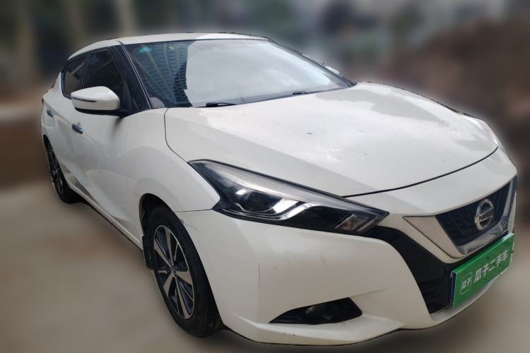 Used Nissan Lannia 2016 1.6L CVT Cool Edition Front Right 45 Deg