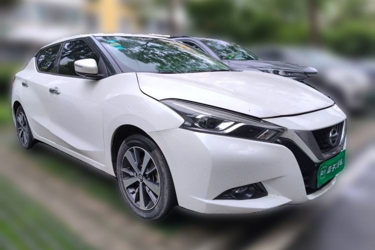 Used Nissan Lannia 2016 1.6L CVT Cool Edition Front Right 45 Deg
