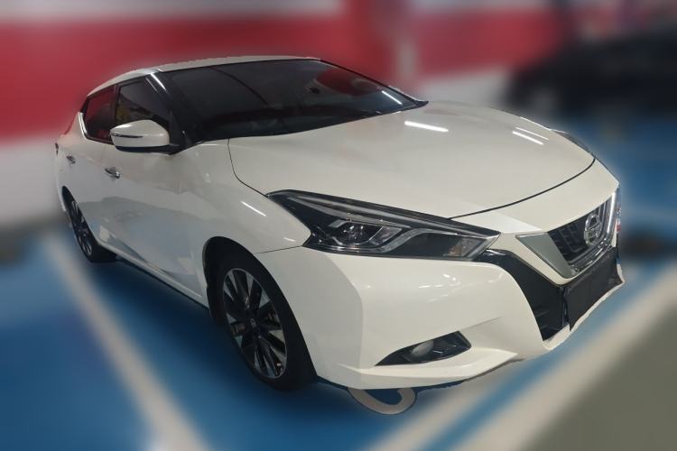 Used Nissan Lannia 2016 1.6L CVT Smart Cool Edition Front Right 45 Deg