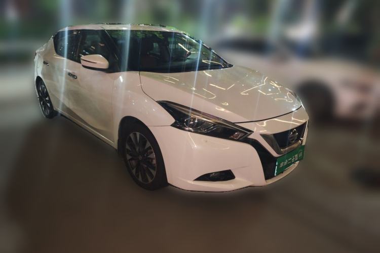 Used Nissan Lannia 2016 1.6L CVT Smart Cool Edition Front Right 45 Deg