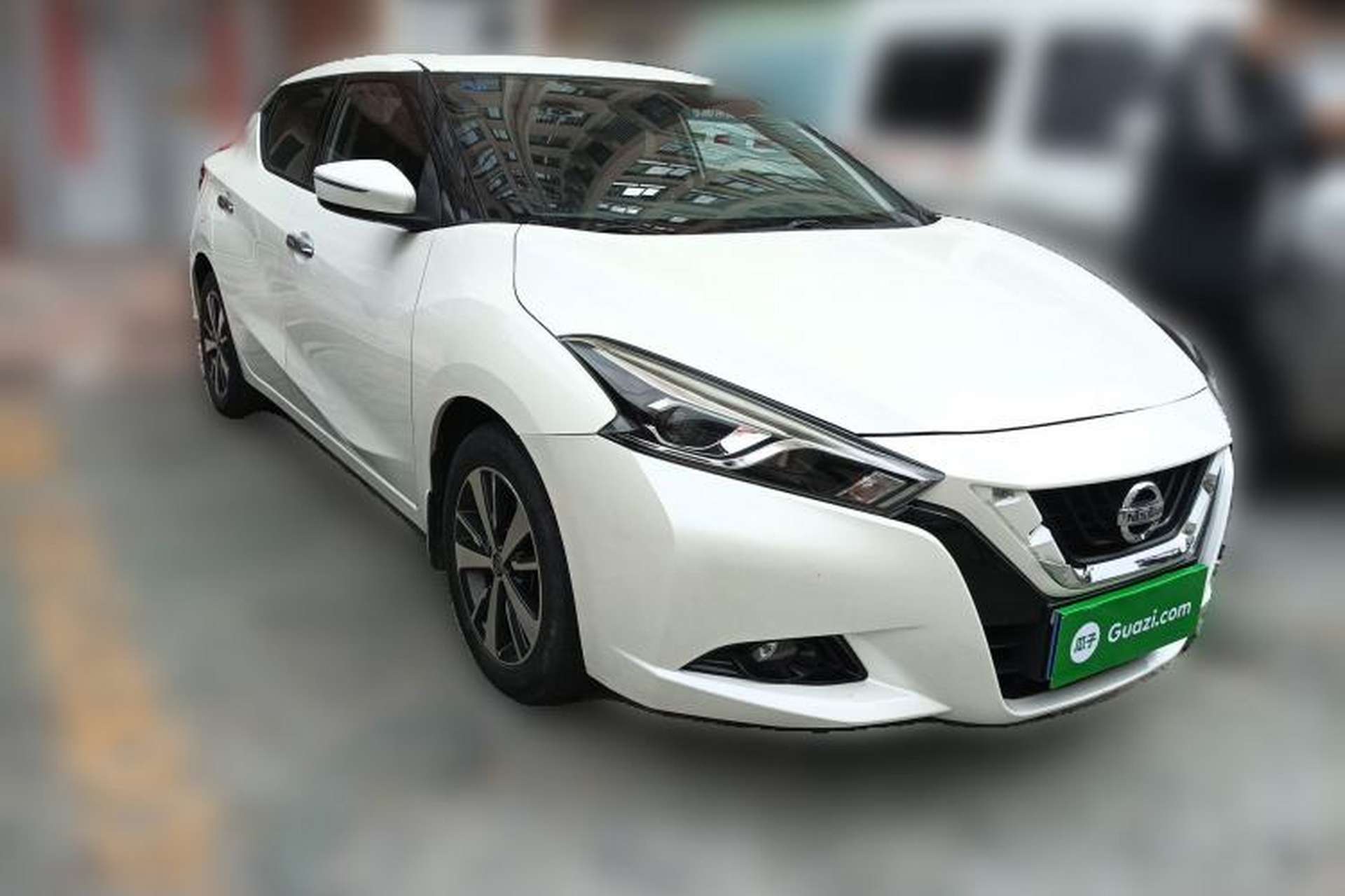 Used Nissan Lannia 2016 1.6L CVT Cool Edition Front Right 45 Deg