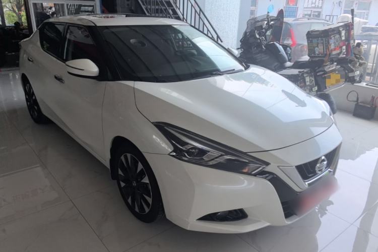 Used Nissan Lannia 2016 1.6L CVT Smart Cool Edition Front Right 45 Deg