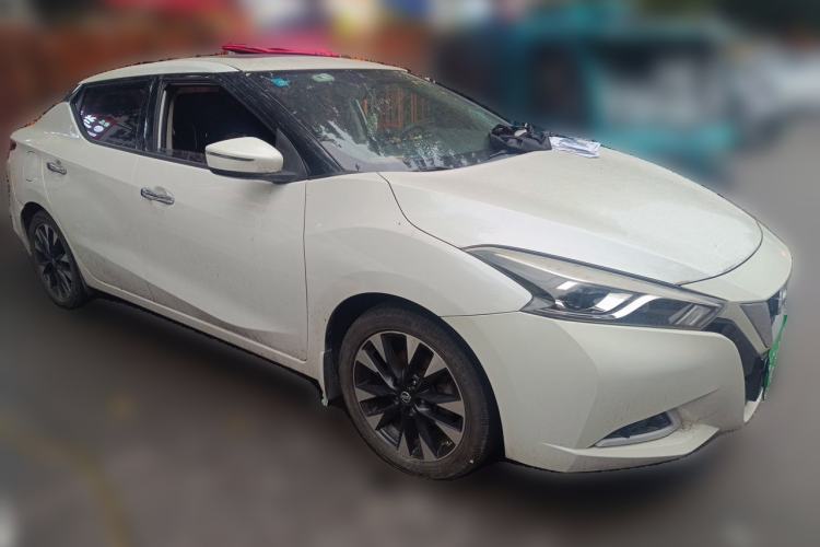 Used Nissan Lannia 2016 1.6L CVT Smart Cool Edition Front Right 45 Deg